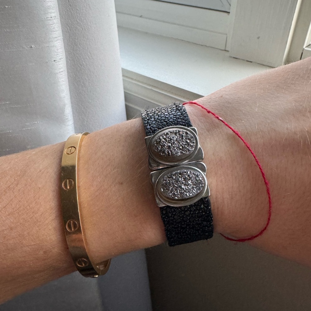 Stingray bracelet